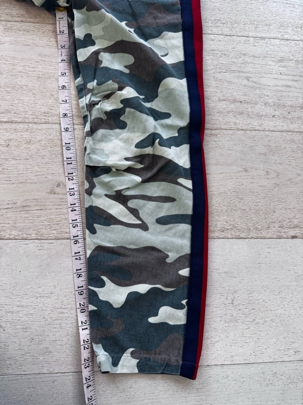 MOTHER Camo No Zip Misfit Jogger Pant Size 25 - Picture 8 of 12